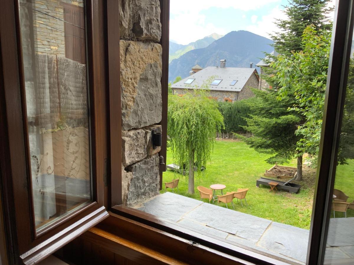 El Xalet De Tauell Hotel Rural Экстерьер фото