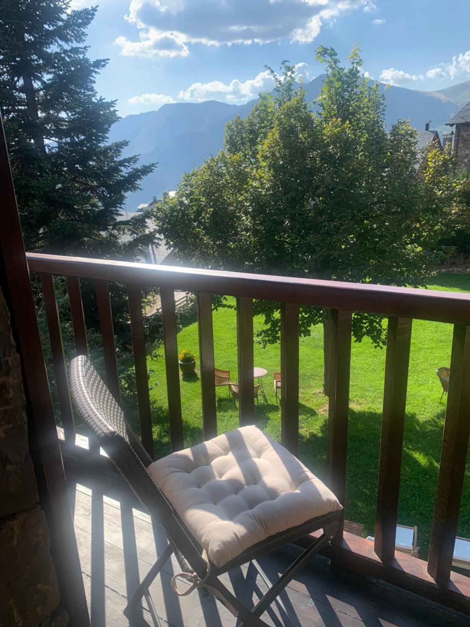 El Xalet De Tauell Hotel Rural Экстерьер фото