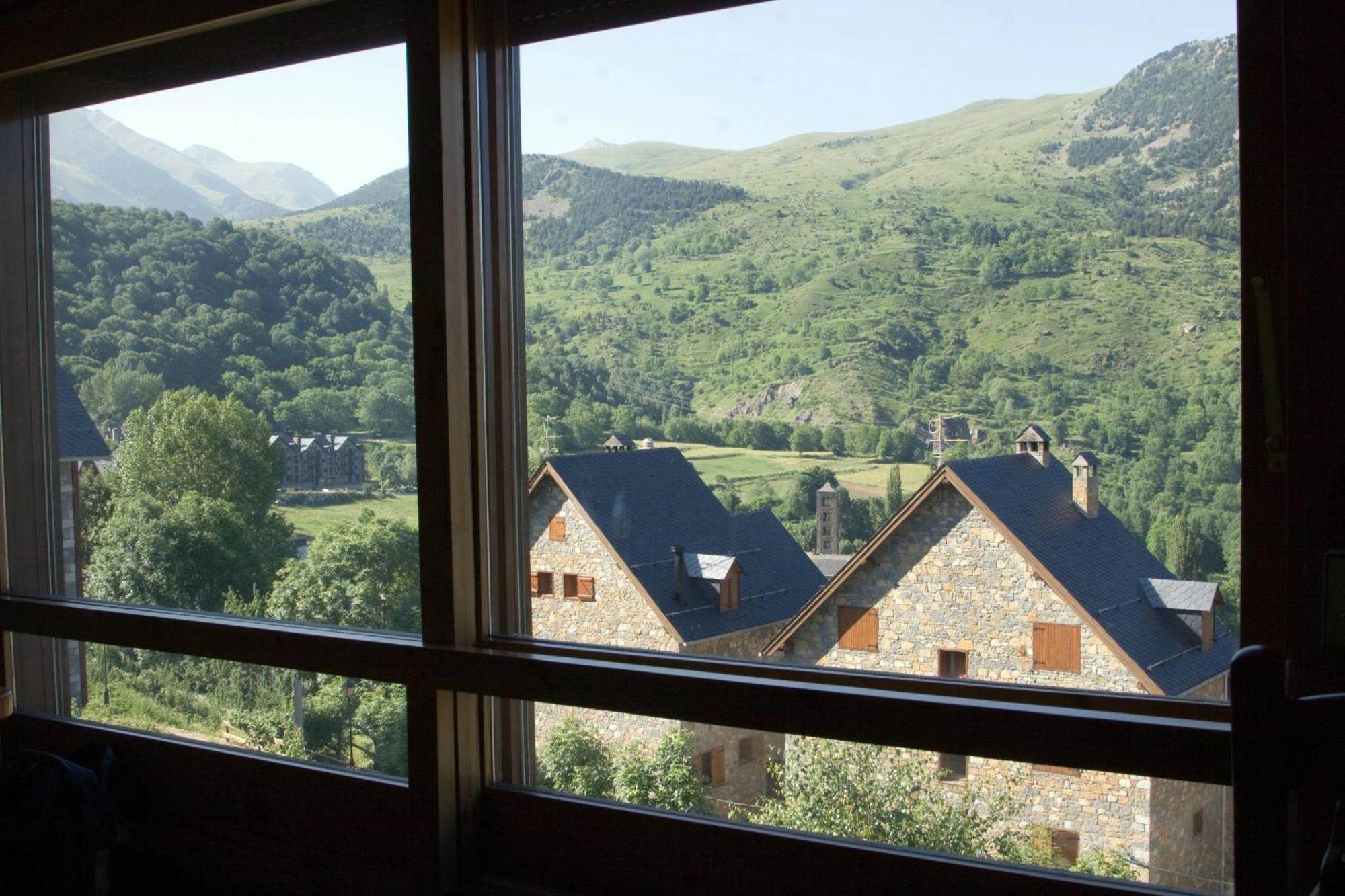 El Xalet De Tauell Hotel Rural Экстерьер фото