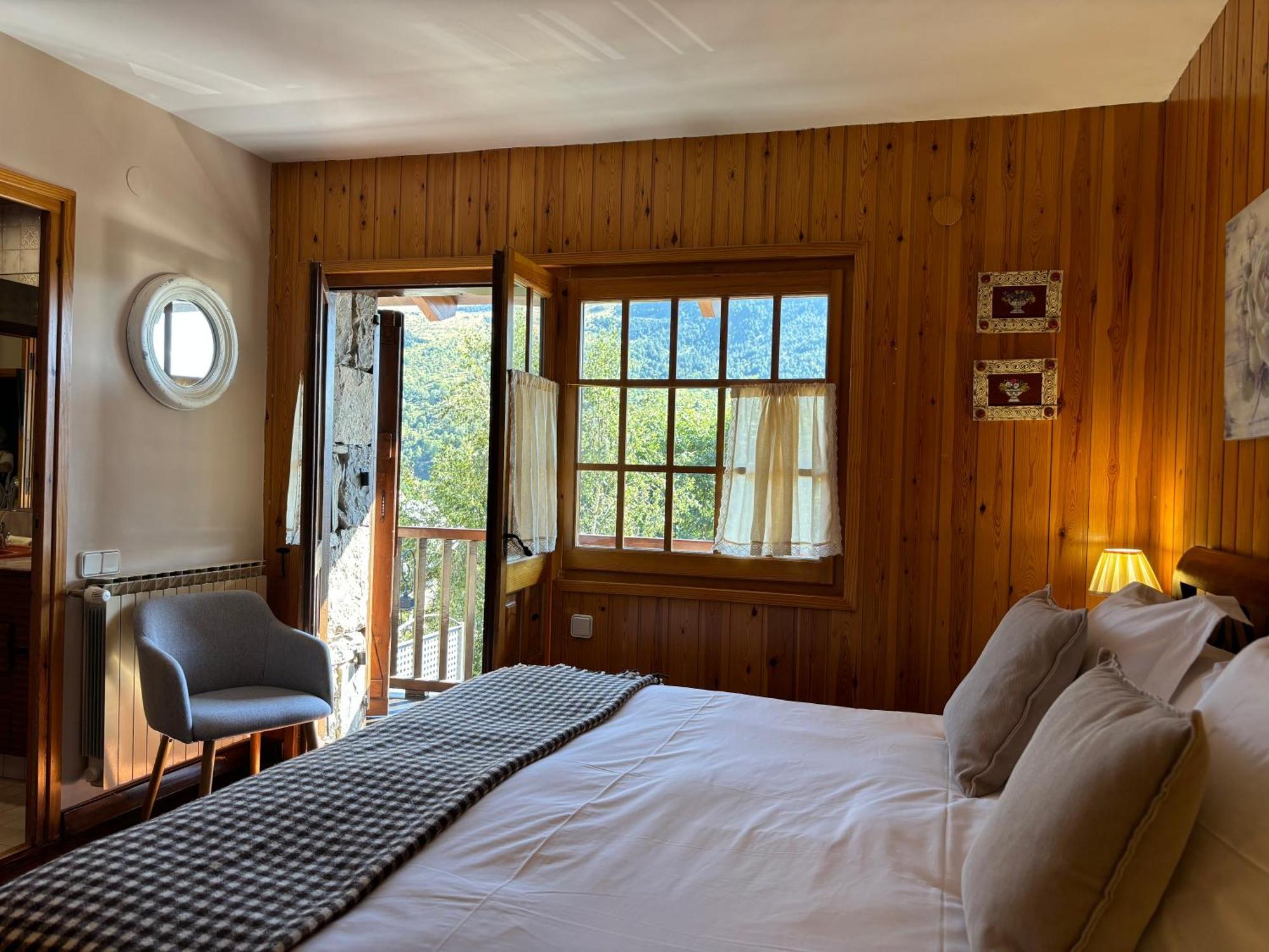 El Xalet De Tauell Hotel Rural Экстерьер фото